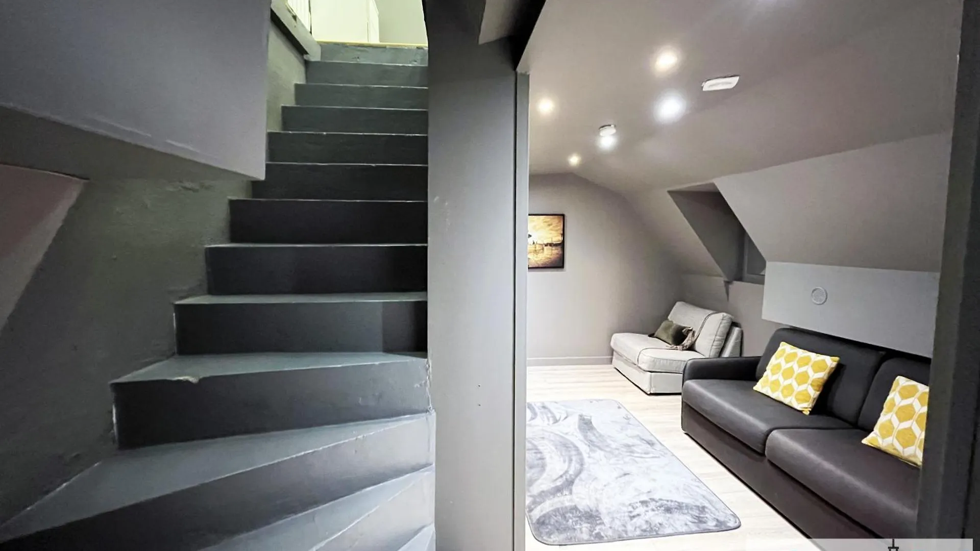 Urban Flat 05 - Spacious 1 Bedroom Parisian Flat Paris