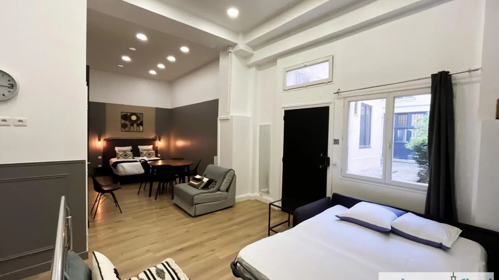 Urban Flat 05 - Spacious 1 Bedroom Parisian Flat * Paris